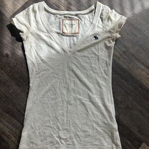 Abercrombie & Fitch Women's Off-White V-Neck Tee